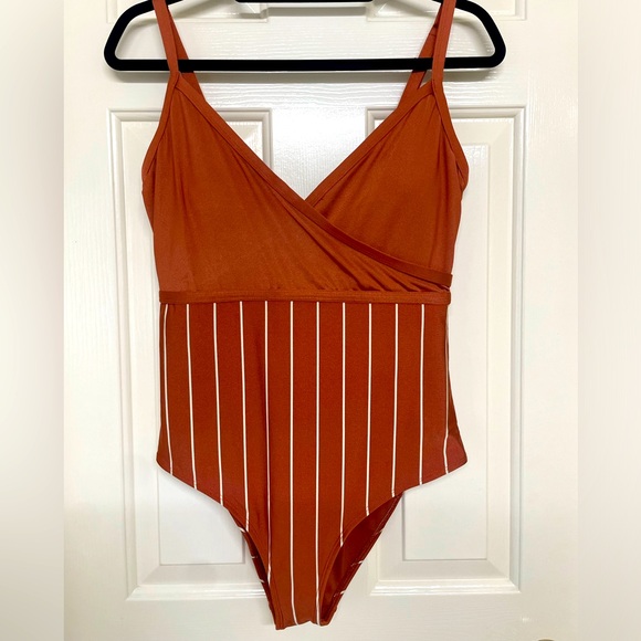 Skye One-piece Swimsuit - Picture 1 of 3